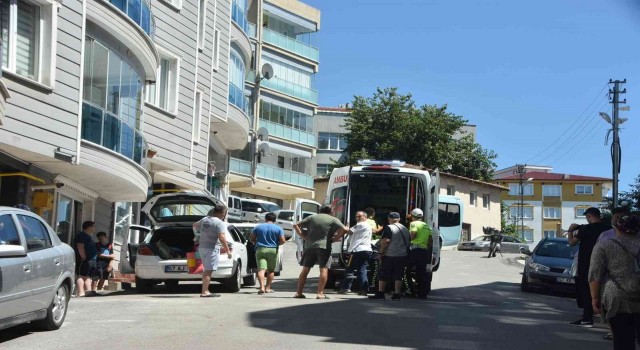 Önüne aniden çıkan 5 yaşındaki çocuğa çarptı