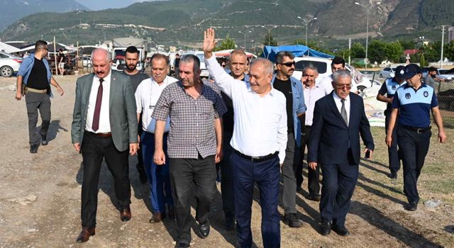Osmaniye Belediye Başkanı Kadir Kara’dan, Kurban Pazarına Ziyaret