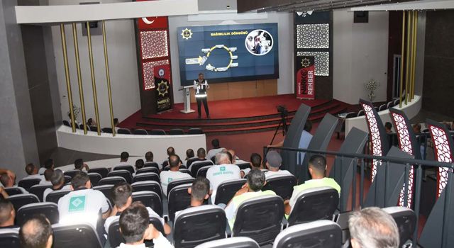 Osmaniye'de Narkotik bilgilendirme toplantıları sürüyor