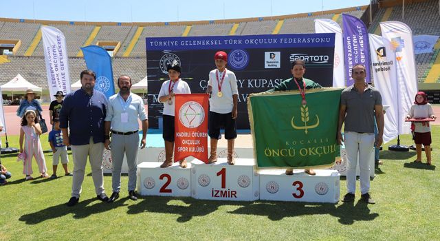 Osmaniyeli Minik sporcularımız İzmir’den derecelerle döndü