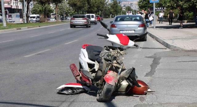 Otomobil ile motosiklet kaza yaptı: 2 yaralı