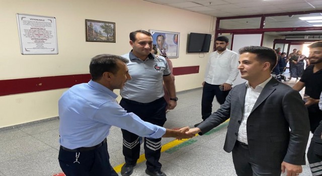 Öz Sağlık İş Sendikası Diyarbakır Şube Başkanı Aküzüm, üyeleriyle bayramlaştı