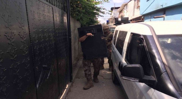 Özel harekatlı uyuşturucu baskını