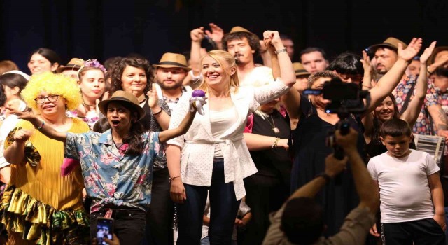Özel öğrenciler performanslarıyla alkış topladı