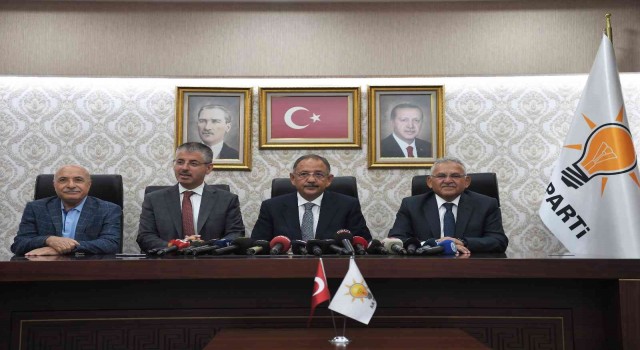 Özhaseki: Kayserililer, Memduh Bey ve ilçe belediye başkanlarımızı hep iş başında gördü