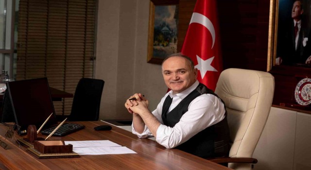 Özlü “Felaketi birlikte dirlik içinde hafiflettik”