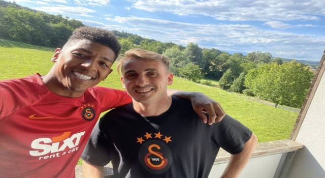 Patrick van Aanholt: “Ortak hedefimiz Galatasarayın başarısı olup aramızda hiçbir husumet bulunmamaktadır”