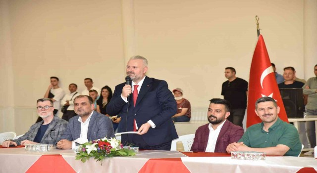 Pehlivan, belediye personeliyle bayramlaştı