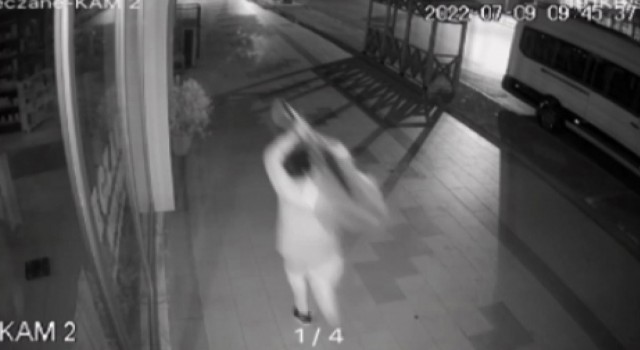 Pendikte dükkana giren hırsızlar 95 bin TLlik elektronik malzeme çalıp kaçtı