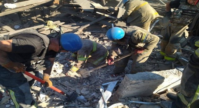 Rusya Donetskte kasabayı vurdu: 6 ölü