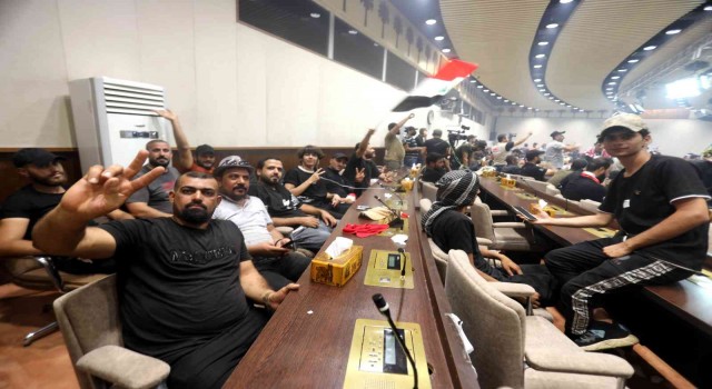 Sadr Grubunun lideri Mukteda Sadr: “Yeşil Bölge işgalden kurtarıldı”