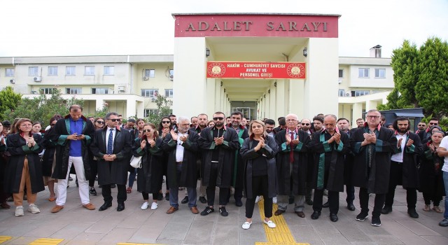 Sakaryada avukatlar öldürülen meslektaşları için toplandı