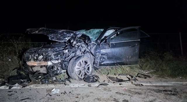 Sakaryada iki otomobil ve traktör kazaya karıştı: 1 ölü, 4 yaralı