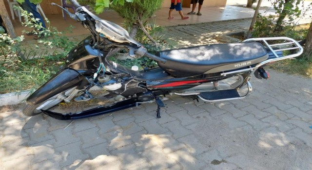 Salihlide motosikletler çarpıştı: 2 yaralı