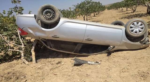 Şanlıurfada kontrolden çıkan otomobil devrildi: 1 yaralı