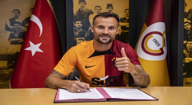 Seferovic: “Galatasaraya geldiğim için çok mutlu ve gururlu hissediyorum”