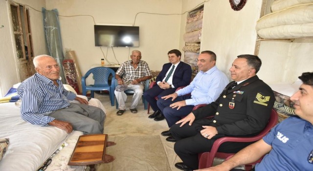 Şehit aileleri ile gazilere anlamlı ziyaret