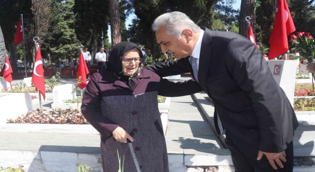 Şehit annesi: “Allah, güvenlik güçlerimizin ayaklarına taş değdirmesin”