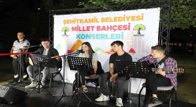 Şehitkamildeki yaz konserleri büyük ilgi gördü
