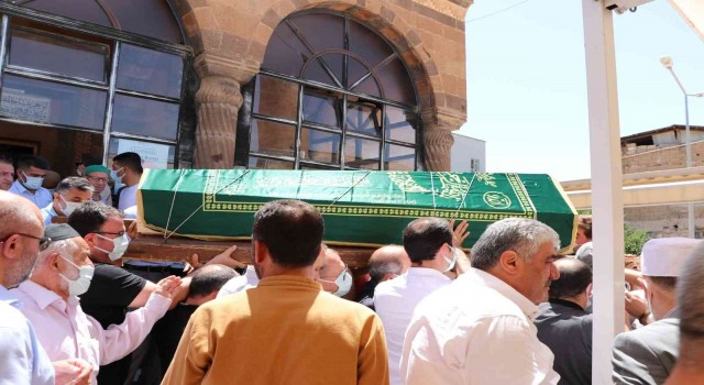 Siirt Tillolular Derneği Başkanı Kaya, Tilloda defnedildi