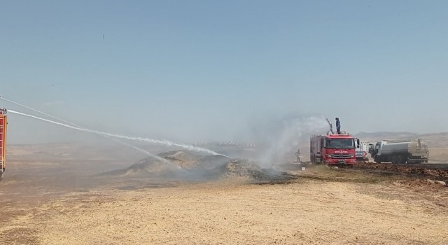 Siirtte 100 ton buğday yangında kül oldu