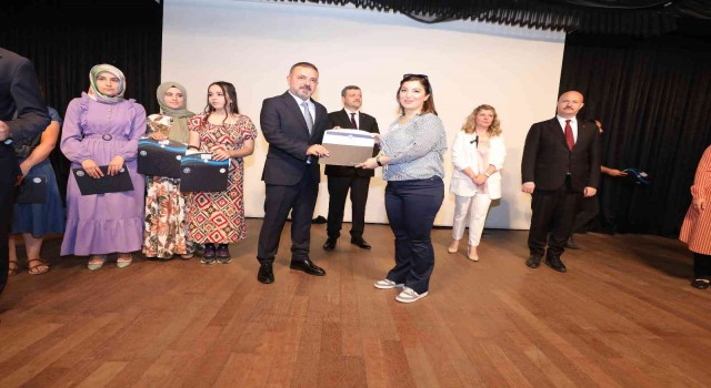 Sincan belediyesi eczane yardımcı personel eğitimi ilk mezunlarını verdi