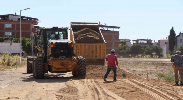 Şirinevler Mahallesinde park ve sokak yapım çalışmaları sürüyor