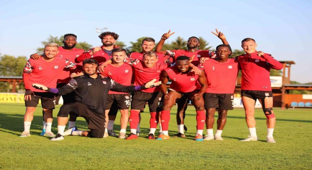 Sivasspor günü çift idmanla tamamladı