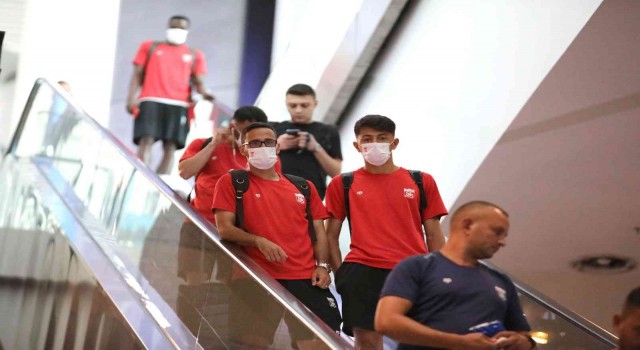 Sivasspor kafilesi İstanbula ulaştı