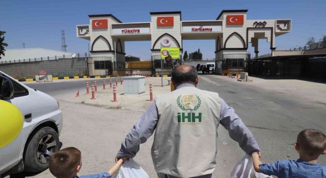 Sokakta bulunan İnguş kardeşler Rusyada yaşayan ailesine kavuştu