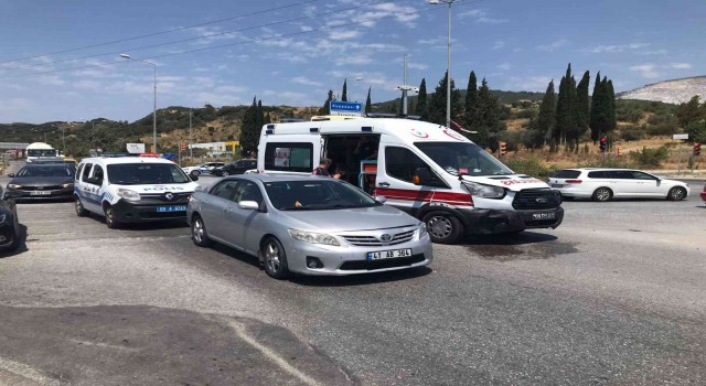 Sökede ambulans kazaya karıştı