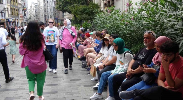 Taksimde bayram yoğunluğu