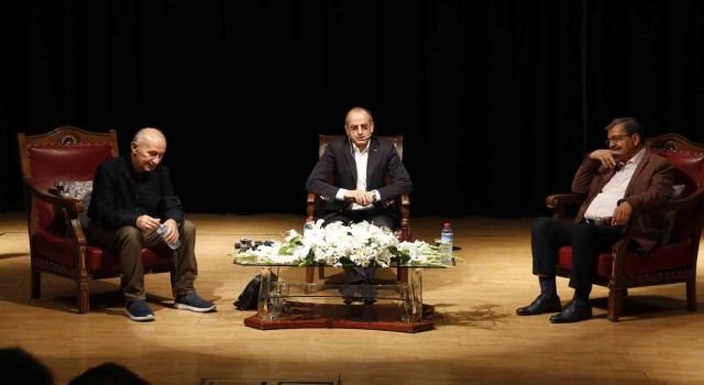 Tarihi doğru anlamak konferansı İhlas Kolejinde düzenledi