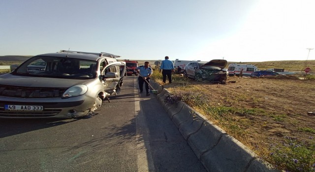 Tatvanda trafik kazası: 5 yaralı