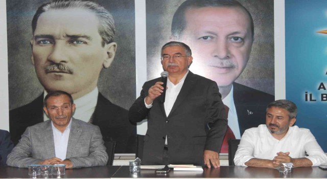 TBMM AK Parti Grup Başkanı Yılmaz: Türkiyede ekonomik kriz yoktur