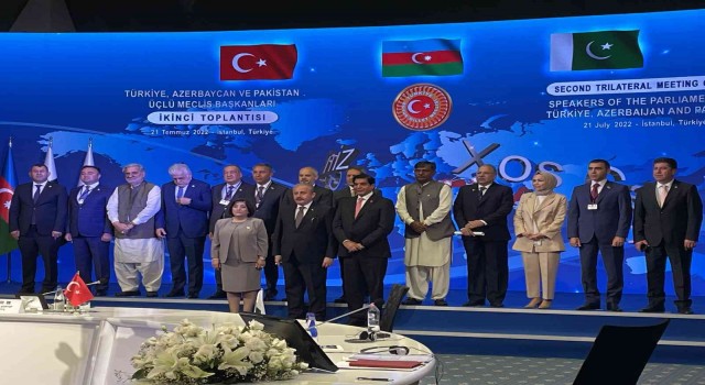 TBMM Başkanı Şentop: Tüm dünya derin ve hatta kronik hale gelmiş bir mülteci krizi ile karşı karşıya”