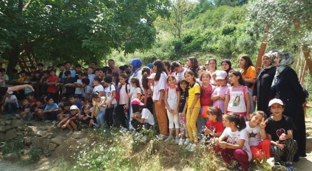Tekirdağda Kuran kursu öğrencileri piknikte buluştu