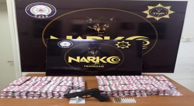 Tekirdağda zehir tacirlerine darbe: Binlerce adet uyuşturucu madde ele geçirildi