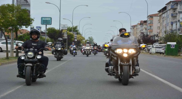 Türkiyenin dört bir yanından gelen motoseverler, bu festivalde buluştu
