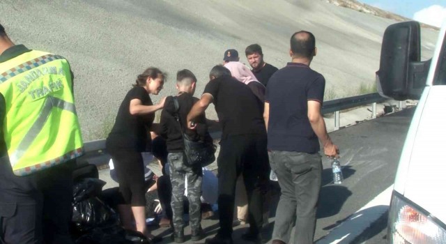 Türkiyeye bayramlaşmaya gelen gurbetçi aile kaza yaptı: 1i çocuk 2 yaralı