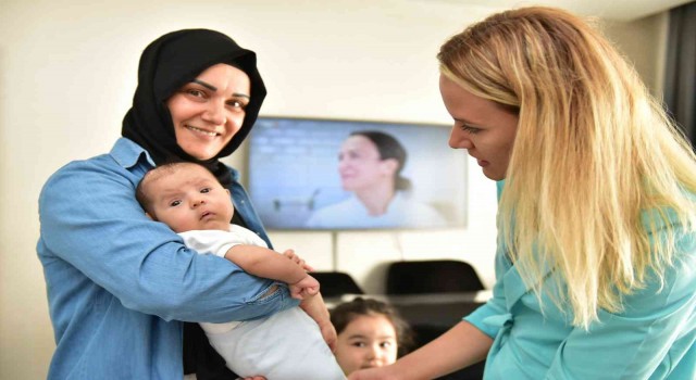 Tuzlada yeni doğan bebeklere ilk hediyeleri Başkan Yazıcıdan