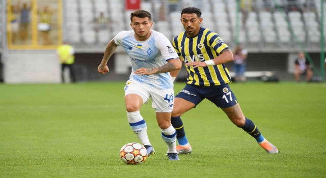 UEFA Şampiyonlar Ligi: Dinamo Kiev: 0 - Fenerbahçe: 0 (İlk yarı)