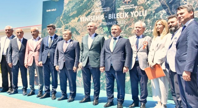 Ulaştırma Bakanı Karaismailoğlundan Yenişehire müjde
