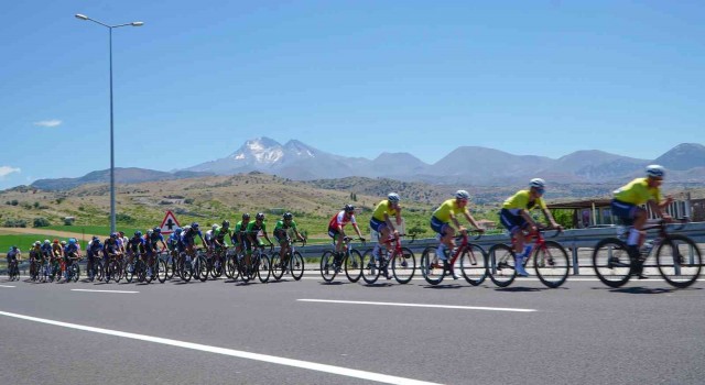 Uluslararası Bisiklet Yarışlarında pedal sesleri Kayseri Erciyeste yankılandı