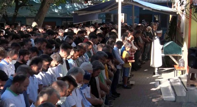 Unkapanındaki motosiklet kazasında ölen genç toprağa verildi
