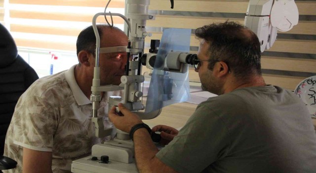 Uzman doktor uyardı: Sıcak havalar artış gösterdi, sahte gözlüklere dikkat