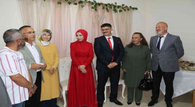 Vali Çeber, İHA Muhabiri Hasan Fehmi Demire kız istedi