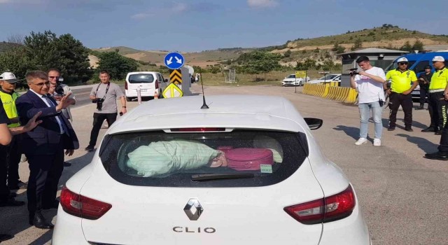 Vali Gürelden bayram için yollarda olan sürücülere kemer uyarısı