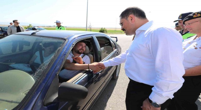Vali Masatlıdan sürücülere uyarı: “Can güvenliği için emniyet kemerini mutlaka takın”