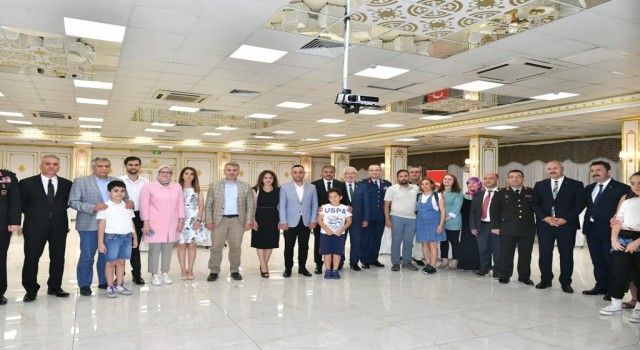 Vali Şıldaktan Şehit Aileleri ve Gazilere yemek